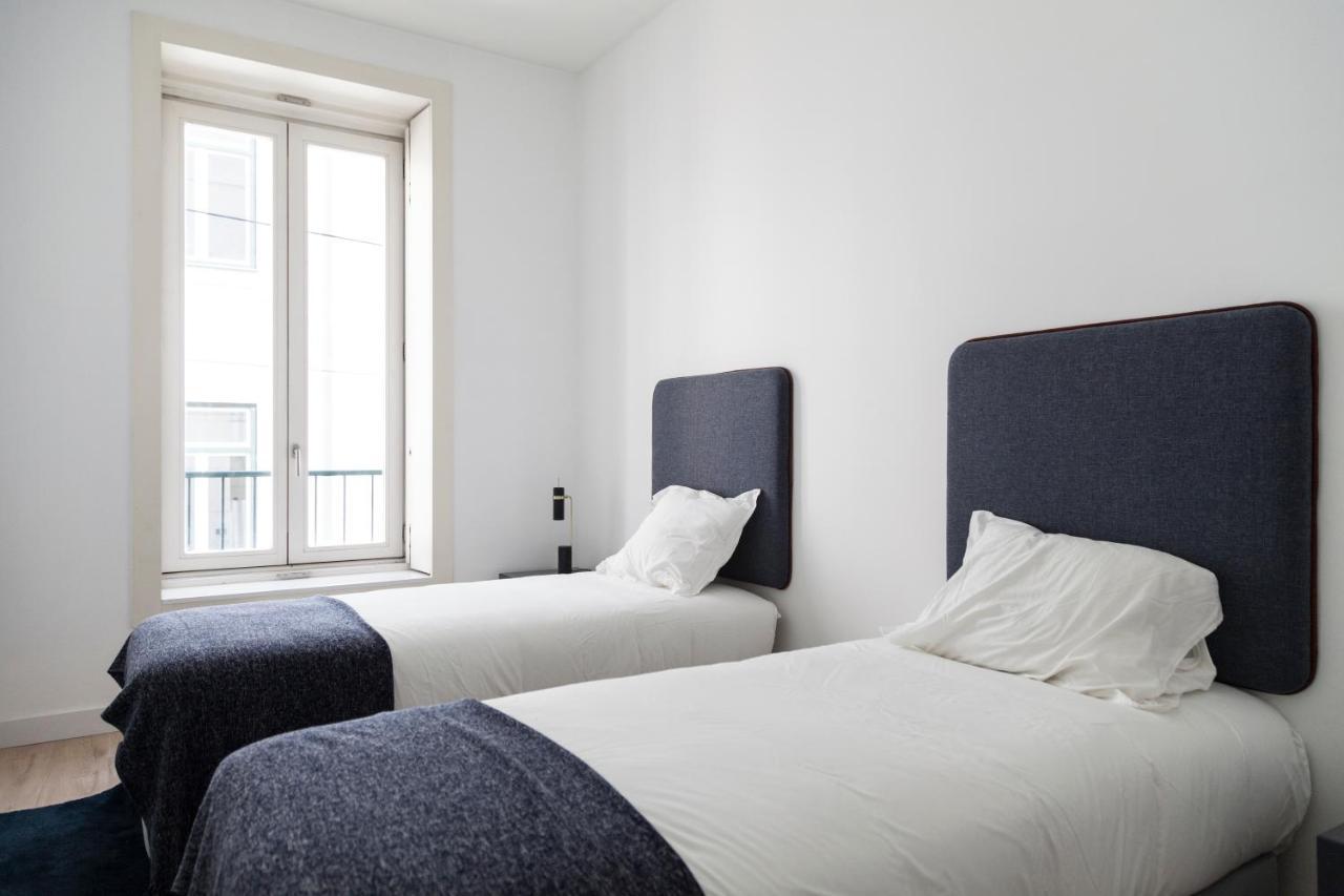 Classy 2Bdr Apartment In Downtown By Lovelystay Lisboa Extérieur photo