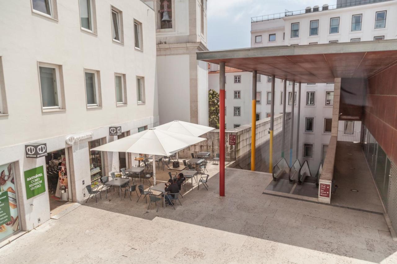 Classy 2Bdr Apartment In Downtown By Lovelystay Lisboa Extérieur photo